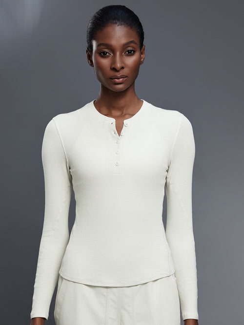 Flexvibe activewear side view for gym-to-street, with 4-way stretch and soft stretch