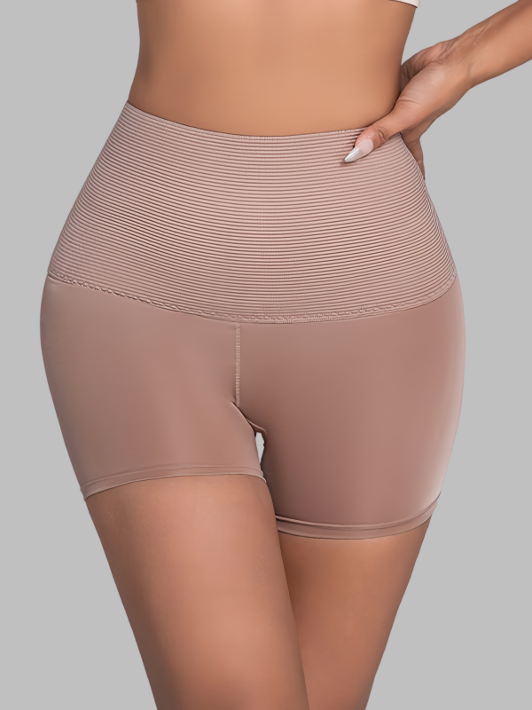 Flexvibe shapewear pocket detail showing high waisted and butt lifting activewear design