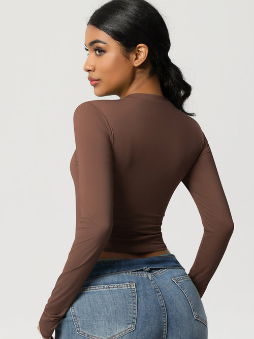 Flexvibe activewear side view for gym-to-street, with soft stretch and gym-to-street
