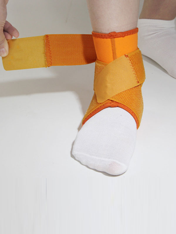Flexvibe Compression Ankle Brace, Fits Left & Right Foot, Non-Slip Stabilizing Strap for Sports Ankle Sprain Protection