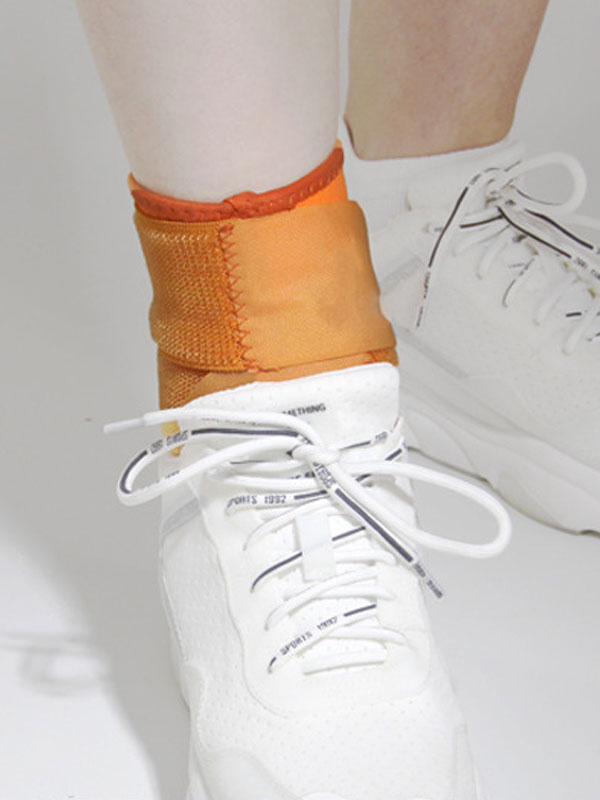 Flexvibe Compression Ankle Brace, Fits Left & Right Foot, Non-Slip Stabilizing Strap for Sports Ankle Sprain Protection