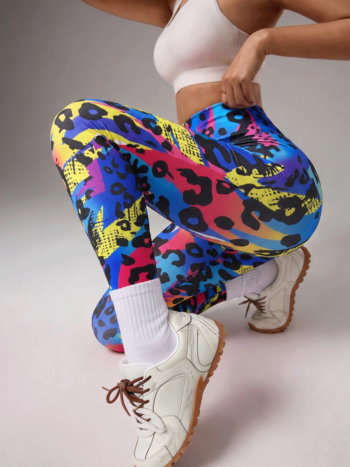 Flexvibe Black Printed Seamless Yoga Leggings, Butt Lifting Stretch Full Length Workout Pants for Women