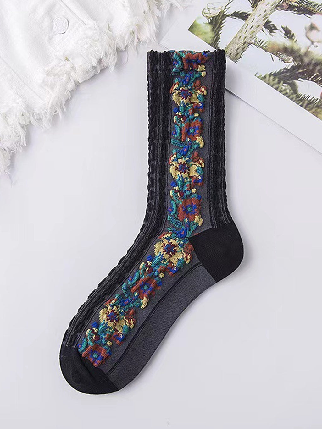 Vintage Women Mid-Calf Socks, Japanese Jacquard Floral Slouch Socks for Autumn Winter - Flexvibe product image 4