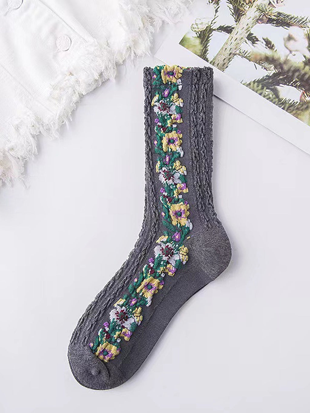 Vintage Women Mid-Calf Socks, Japanese Jacquard Floral Slouch Socks for Autumn Winter - Flexvibe product image 9