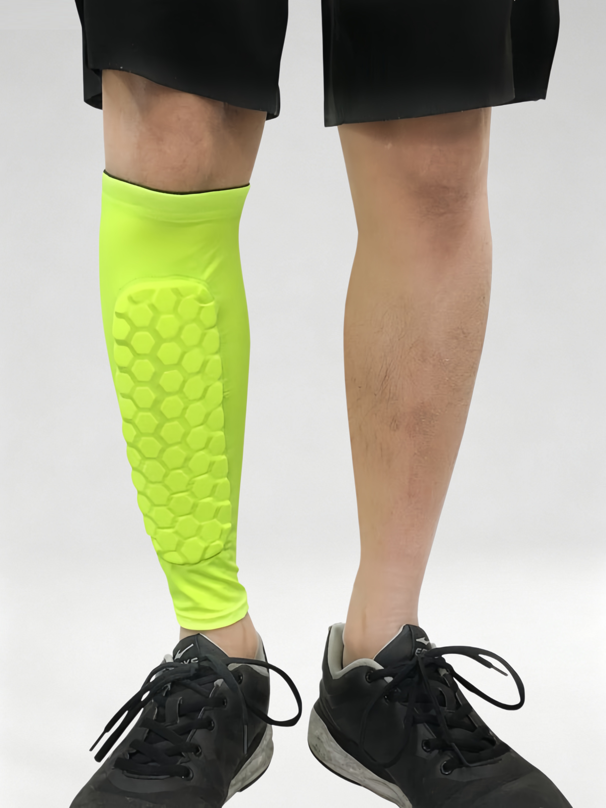 Flexvibe Honeycomb Anti‑Collision Shin Guard Breathable Non‑Slip Reflective for Football Running