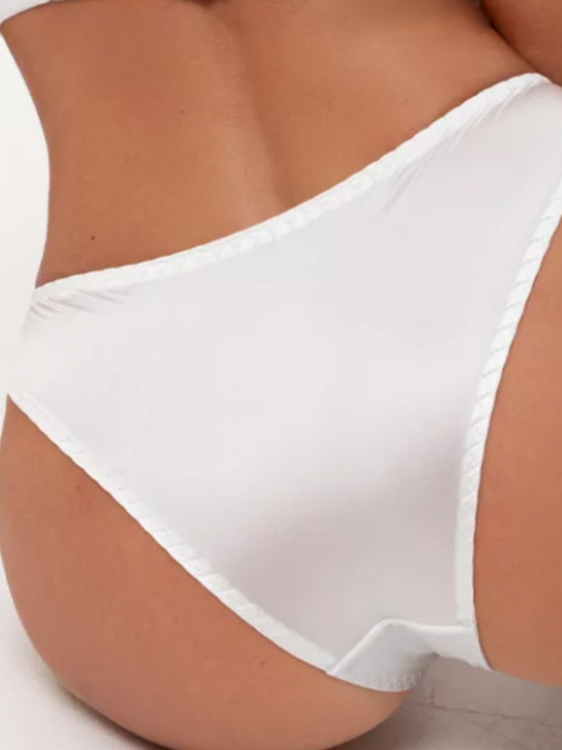 Flexvibe activewear layering look for daily movement, with seamless and soft stretch